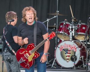 The Outlaws-42