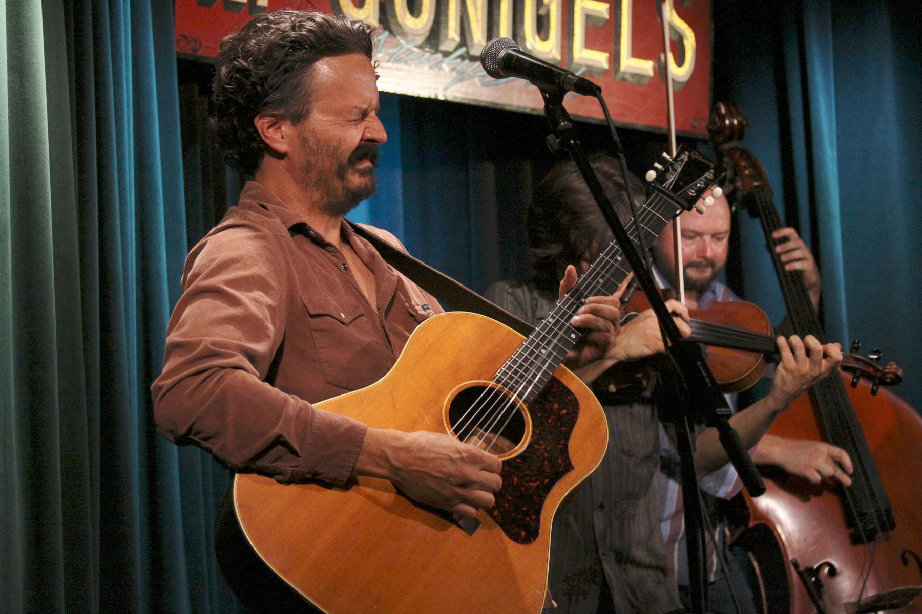 wh5 – HoustonMusicReview.com